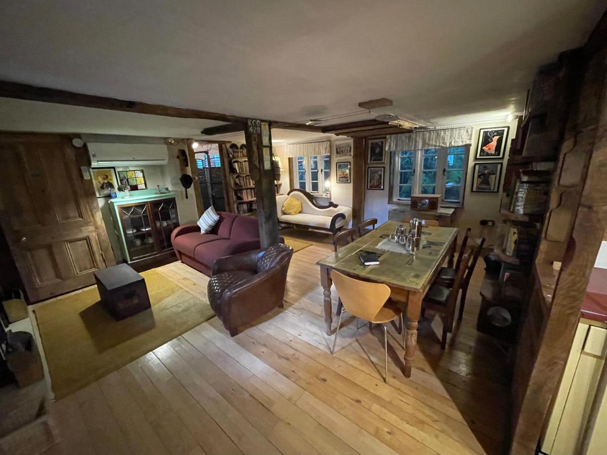 Remarkable Boultons Barn With Hot Tub Ньютон Эбэт Экстерьер фото
